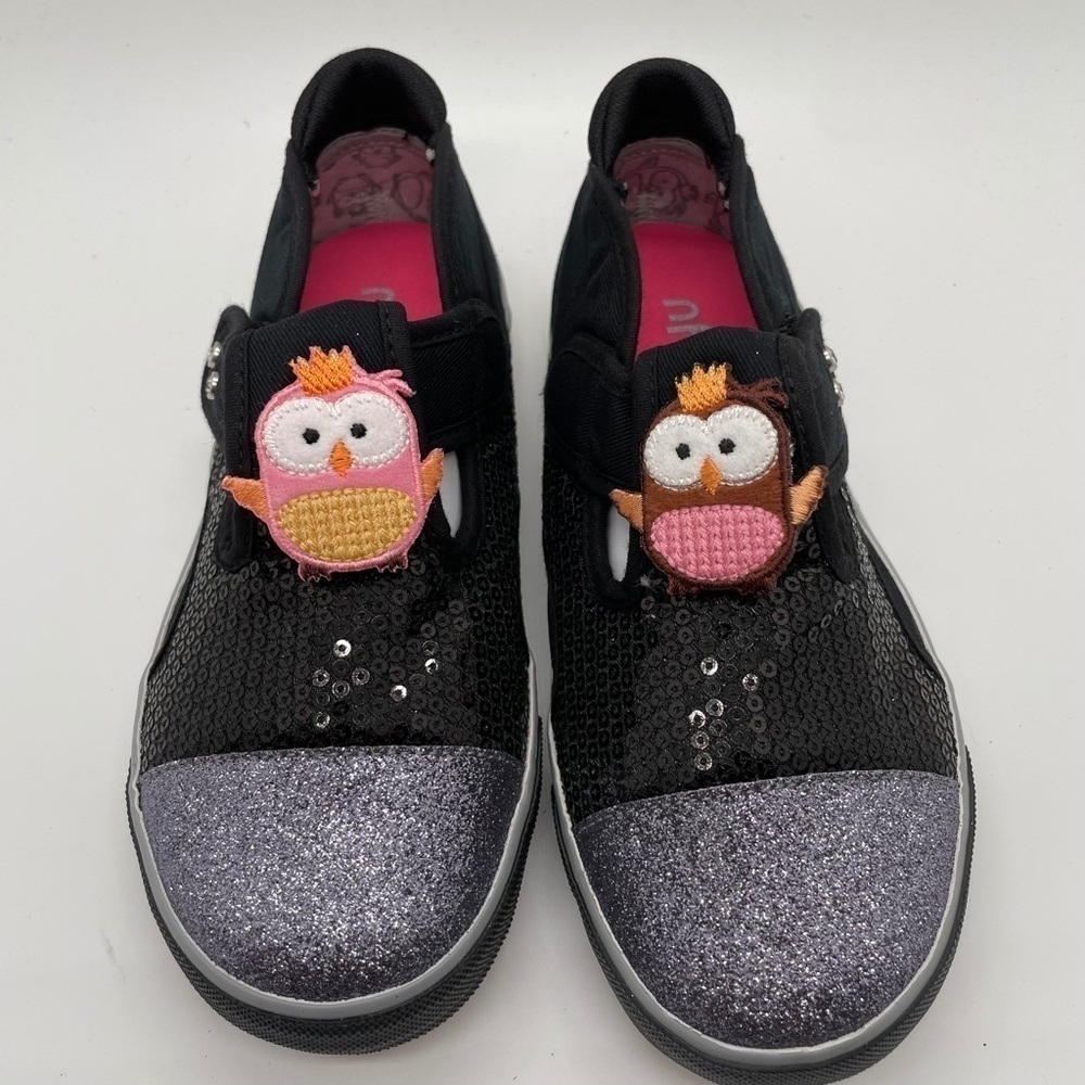 NIB dabuyu  Little Kid Girl Shoes Bedazzled Patch Hook and Loop Closure Owl. 13